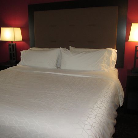 Holiday Inn Express Cloverdale - Greencastle By Ihg Bagian luar foto