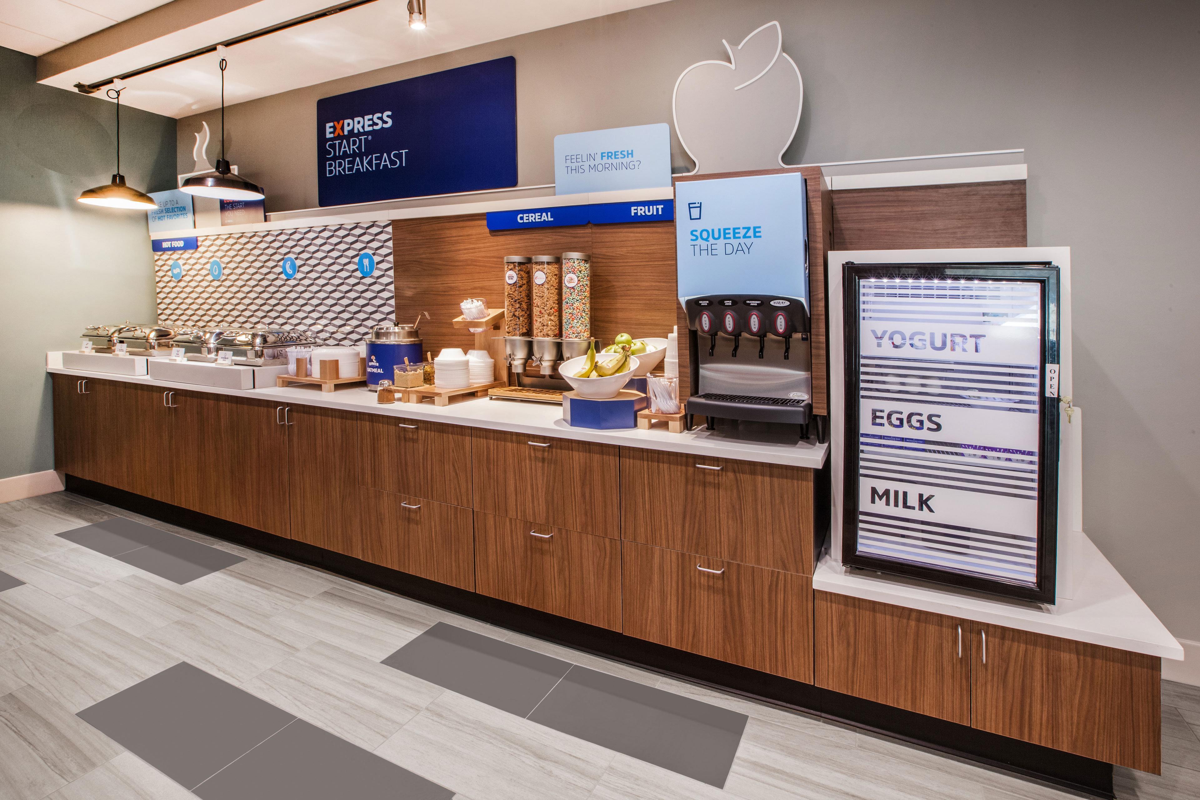 Holiday Inn Express Cloverdale - Greencastle By Ihg Bagian luar foto