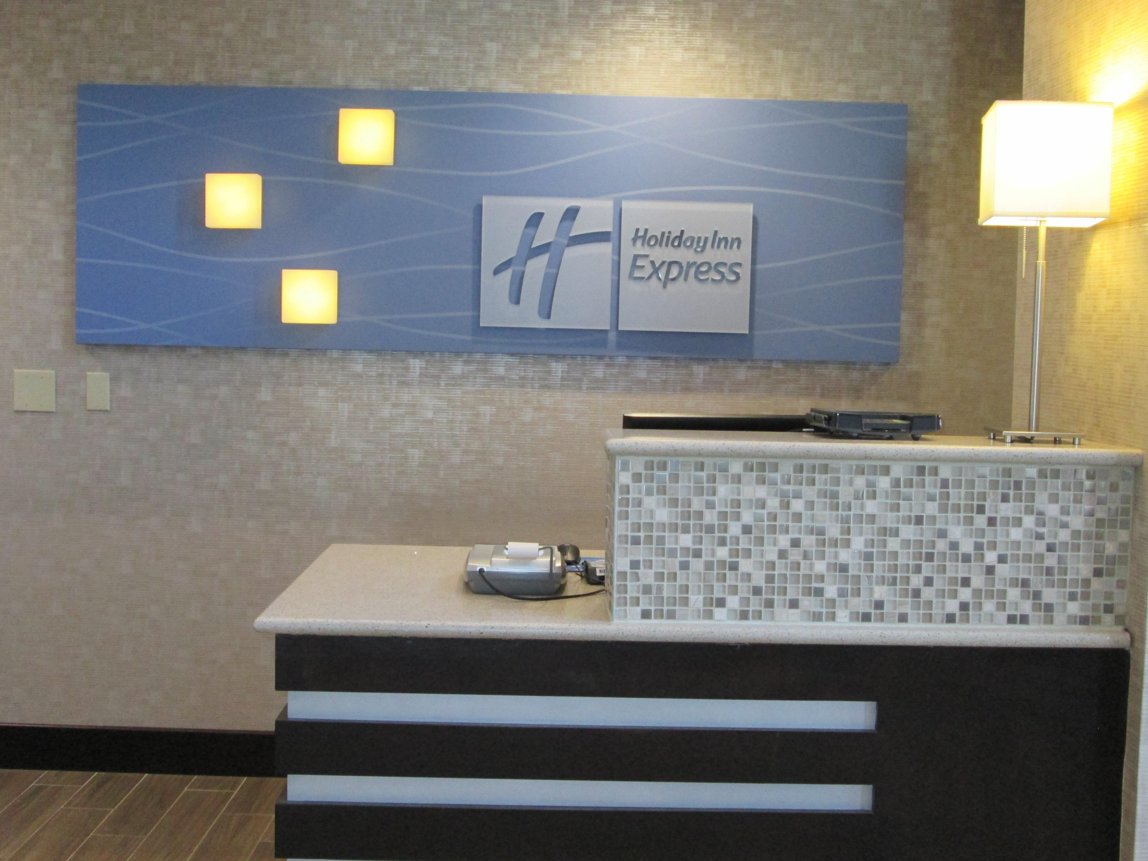 Holiday Inn Express Cloverdale - Greencastle By Ihg Bagian luar foto
