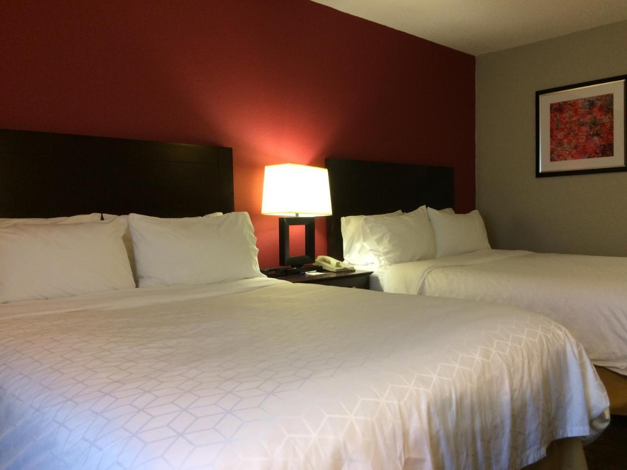 Holiday Inn Express Cloverdale - Greencastle By Ihg Bagian luar foto