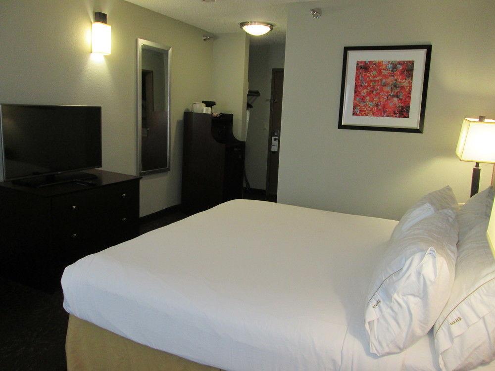 Holiday Inn Express Cloverdale - Greencastle By Ihg Bagian luar foto