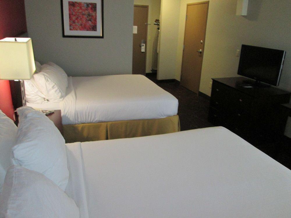Holiday Inn Express Cloverdale - Greencastle By Ihg Bagian luar foto